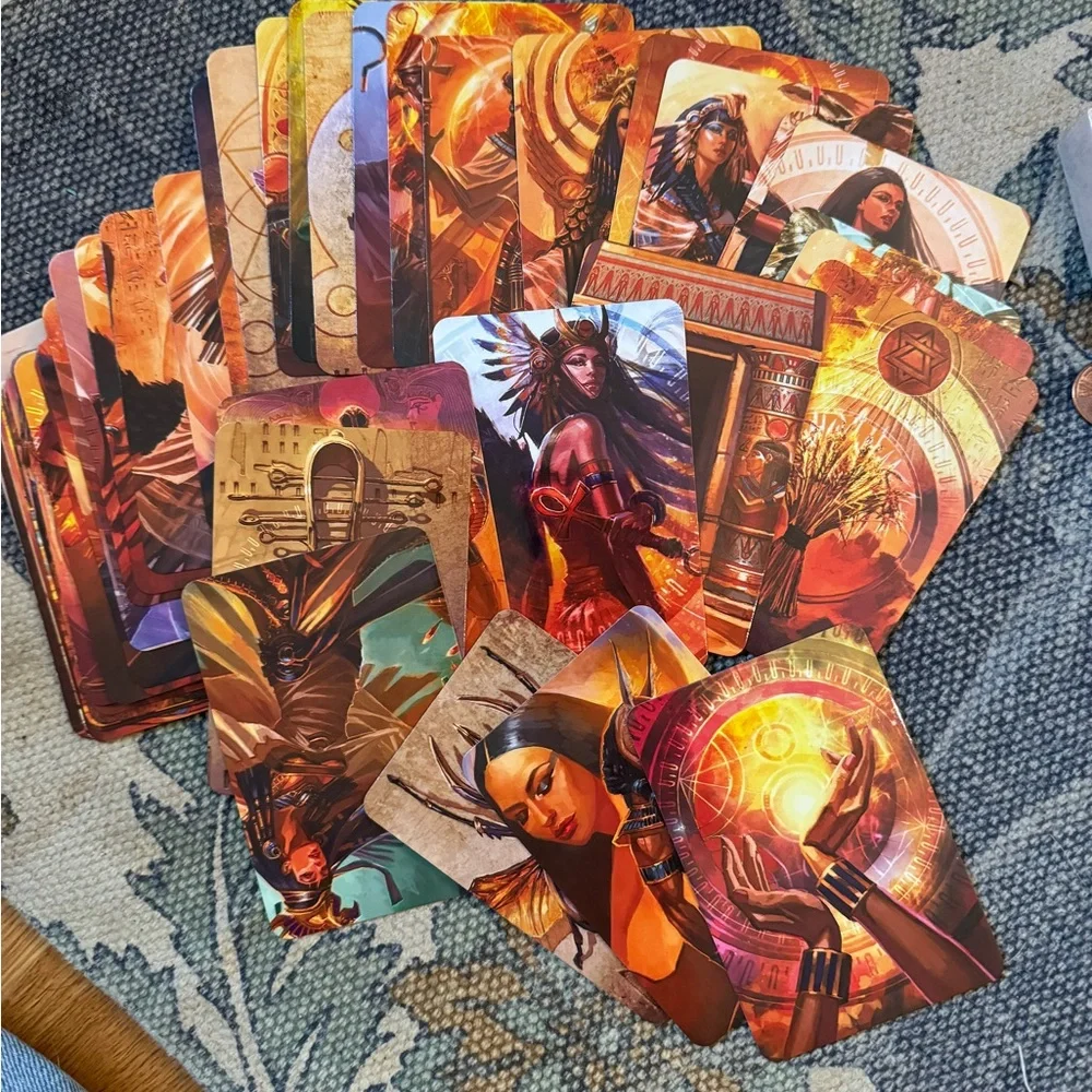 ORACLE CARDS! Gorgeous Isis oracle cards for tarot reading - Picture 2 of 4